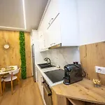 4 By Terrace Apartment *
