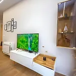Apartment 4 By Terrace Tirana