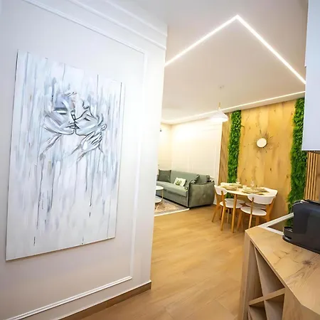 4 By Terrace Apartment *