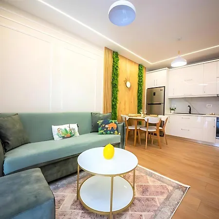 4 By Terrace *